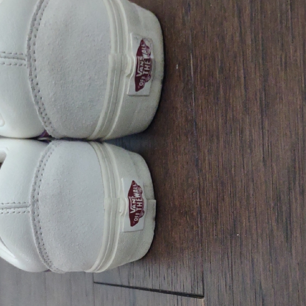 Vans White and Red Sneakers - Picture 3 of 5